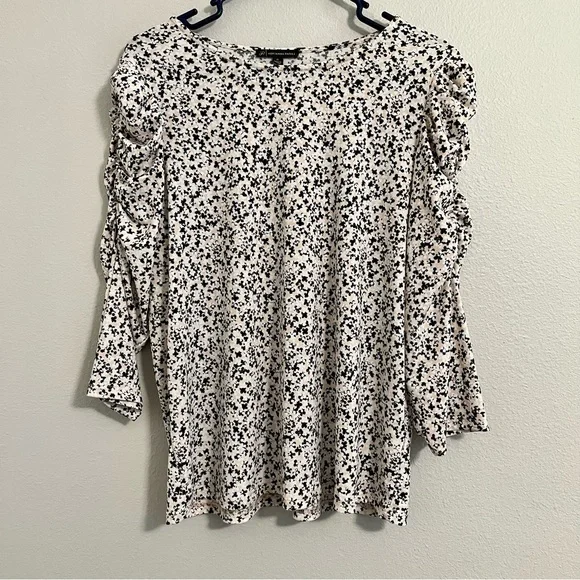 Adrianna Papell Women’s 3/4 Flutter Ruffled Sleeve Top Pink Floral Medium Blouse - Picture 7 of 8